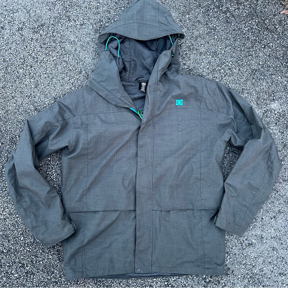 Snowboard Jacket DC Ekotek 5K Series Adult Size Small Waterproof Gray